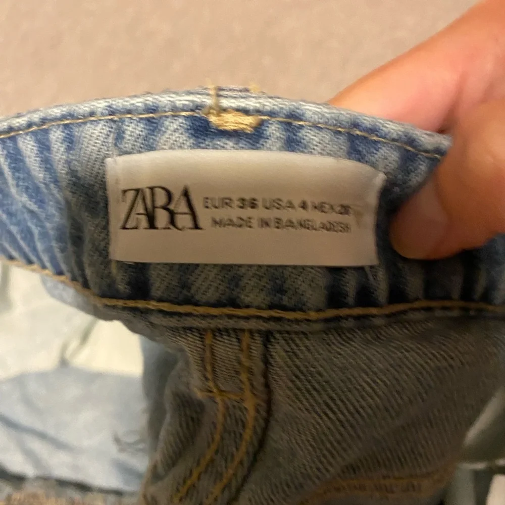 Zara shorts - Picture 3 of 3